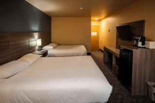Ramada by Wyndham Cranbrook - 0