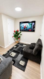 New cozy 2bedroom basement suite in Devonshire - 0