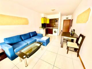 Grand Kamelia Holiday Studios and Apartments - 3