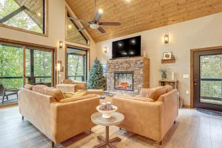 Lake Views & Golf Access at Secluded Drasco Lodge - 6