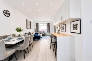 Crystal Unit - 4BR House with Garden and Free Parking - 8