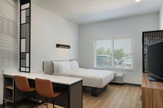StudioRes by Marriott Louisville East - 1
