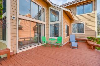 Community Perks! Somerset Retreat w/ Private Deck - 7