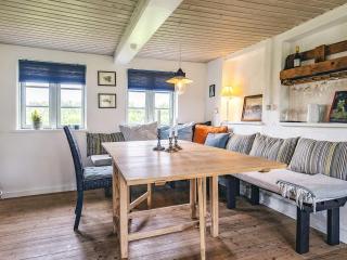 4 person holiday home in Tranekær - 2