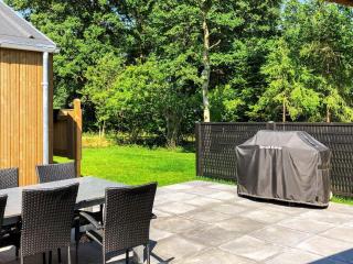 10 person holiday home in Strøby - 4