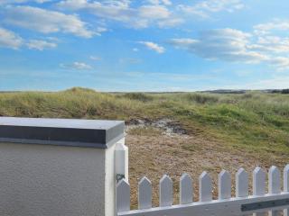 Seaside Serenity in TAYsinge-By Traum - 1