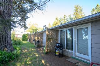 140 Peaceful King Suite Simcoe Escape w Beach - 8