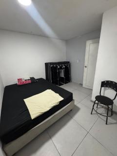 Habitación Norte Cali Barrio Santa Monica Residencial Cerca a Granada - 0