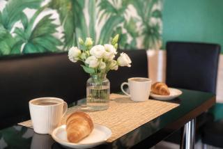 DOR Signature Suites-Adora Park 1 - 7