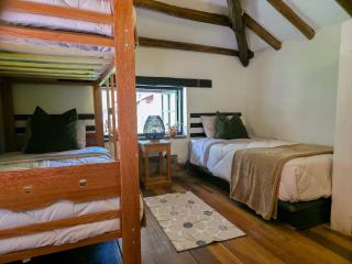Samaywasi House with fireplace in The Sacred Valley, Urubamba, Cusco - 5