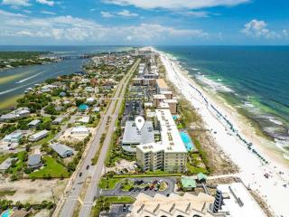 Gulf View Condo with Shared Pool & Beach Access - 8