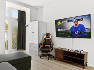 JayBnB - Gaming Apartment PS5 65 Zoll 4K TV Wohnung mit Balkon - 9