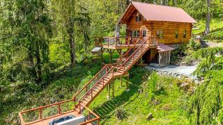 Tranquil and Private 2 Bedroom Cabin with Hot Tub - 5