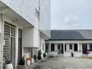 New Travellers Lodge - 1
