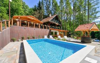 Cozy Home In Klenovnik With Sauna - 1