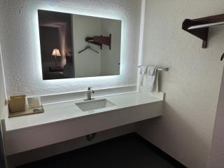 Heritage Inn - 4