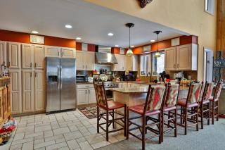 Ski-In, Ski-Out Log Cabin on Great Eastern Trail - Hot Tub, Sauna, Game Room - 8