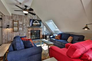 Summit Glow at Mountain Green - 2BR Mountain-View Condo - Sleeps 6 - 9