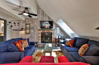Summit Glow at Mountain Green - 2BR Mountain-View Condo - Sleeps 6 - 7