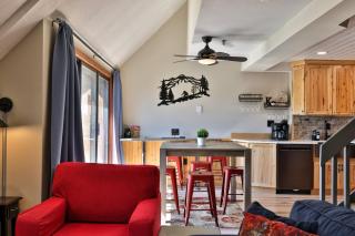Summit Glow at Mountain Green - 2BR Mountain-View Condo - Sleeps 6 - 2