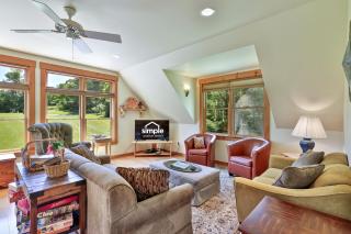 The Coolidge Barn - Game Room, Fire pit & Mountain Views - Sleeps 6 - 8