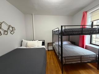 Ultimate Manhattan Group Suite - 3