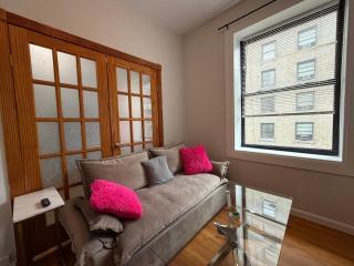 Ultimate Manhattan Group Suite - 0