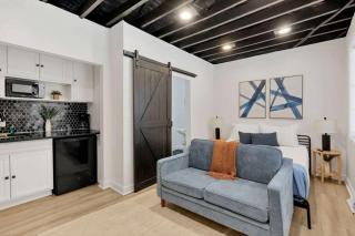 Housepitality - The Brandenburg Suite - Efficiency - 0
