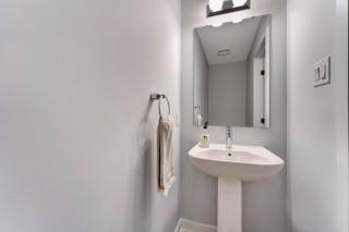 2 bedroom Luxe home King bed 22 mins downtown - 1