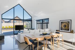 Luscious Family Retreat on Lammermoor - 5