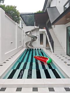 Nanyang Maison SemiD Private Pool KTV 85inchTV BBQ - 0