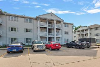 Modern King Suite with Private Patio, Near Hospitals & State Fairgrounds - 1