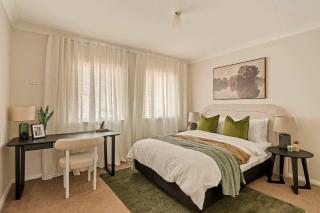 Private 2BR Top Floor Escape Edge of CBD - 7