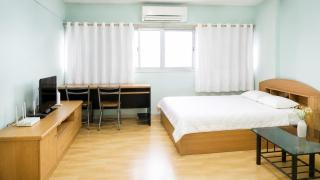 Two King Size Bed for Family - 7