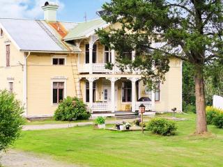 9 person holiday home in Kälarne - 0