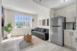 Cozy 1BR Suite Ocean Steps Art Deco District 205 - 7