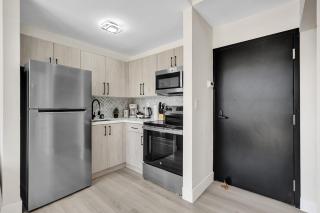 Cozy 1BR Suite Ocean Steps Art Deco District 205 - 2