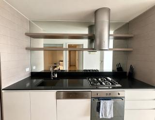 The Abbotsford Spot 2BR Apt WIFI Parking IKEA - 4