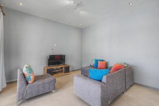 4BR La Gaulette - Mountain Views, Pool & Surf - 9