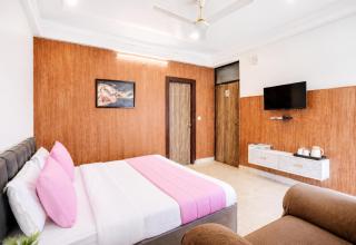 Hotel The Arshi Palace - 4