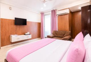 Hotel The Arshi Palace - 3