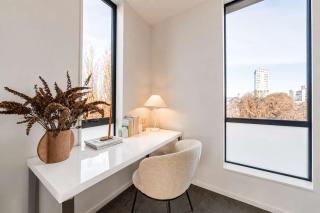 Chic and Contemporary Living at Cambridge Terrace - 7