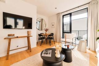 Chic and Contemporary Living at Cambridge Terrace - 3