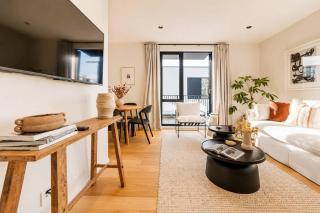Chic and Contemporary Living at Cambridge Terrace - 2