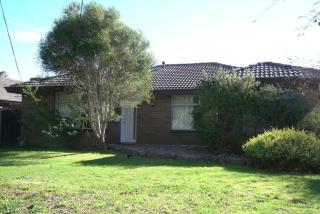 Family home in Prime location Melbourne - 2