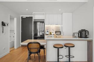 FV Flatiron Suites Fortitude Valley - 6