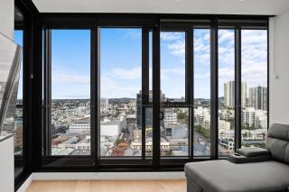 FV Flatiron Suites Fortitude Valley - 1