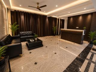 Hotel Blue Horizon Corporate Stay Sec-144 Near 142-143 Metro - 8
