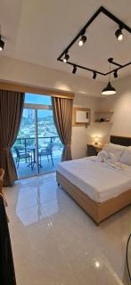 Studio Unit in Cebu City Near IT Park with Balcony, Mountain View, Pool, Gym, Clubhouse - 0