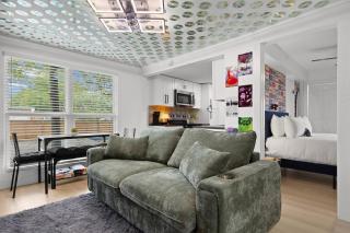 Music Themed BNB Disco Lights Fire Pit Lounge - 9